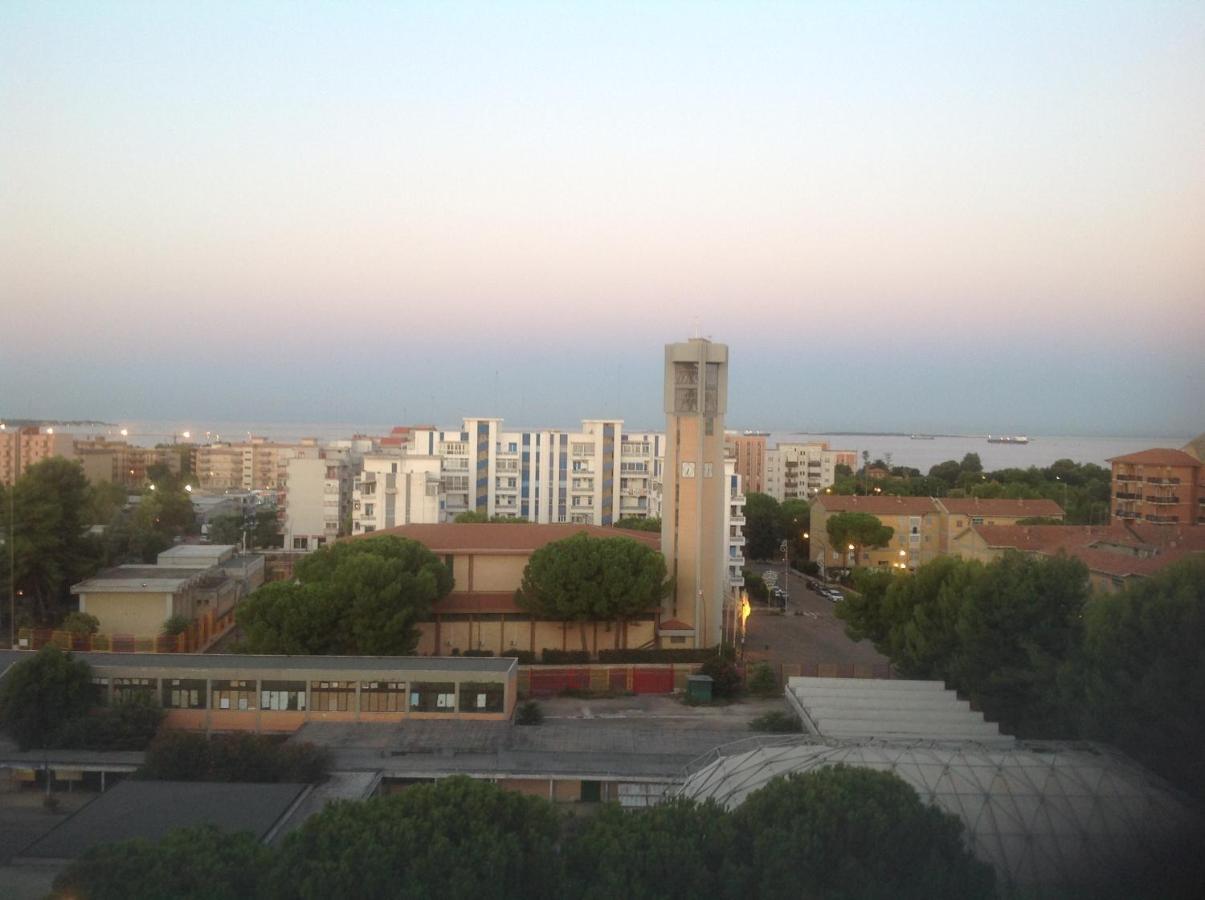 B&B Al Campanile Taranto Exterior photo