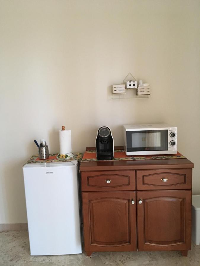 B&B Al Campanile Taranto Exterior photo