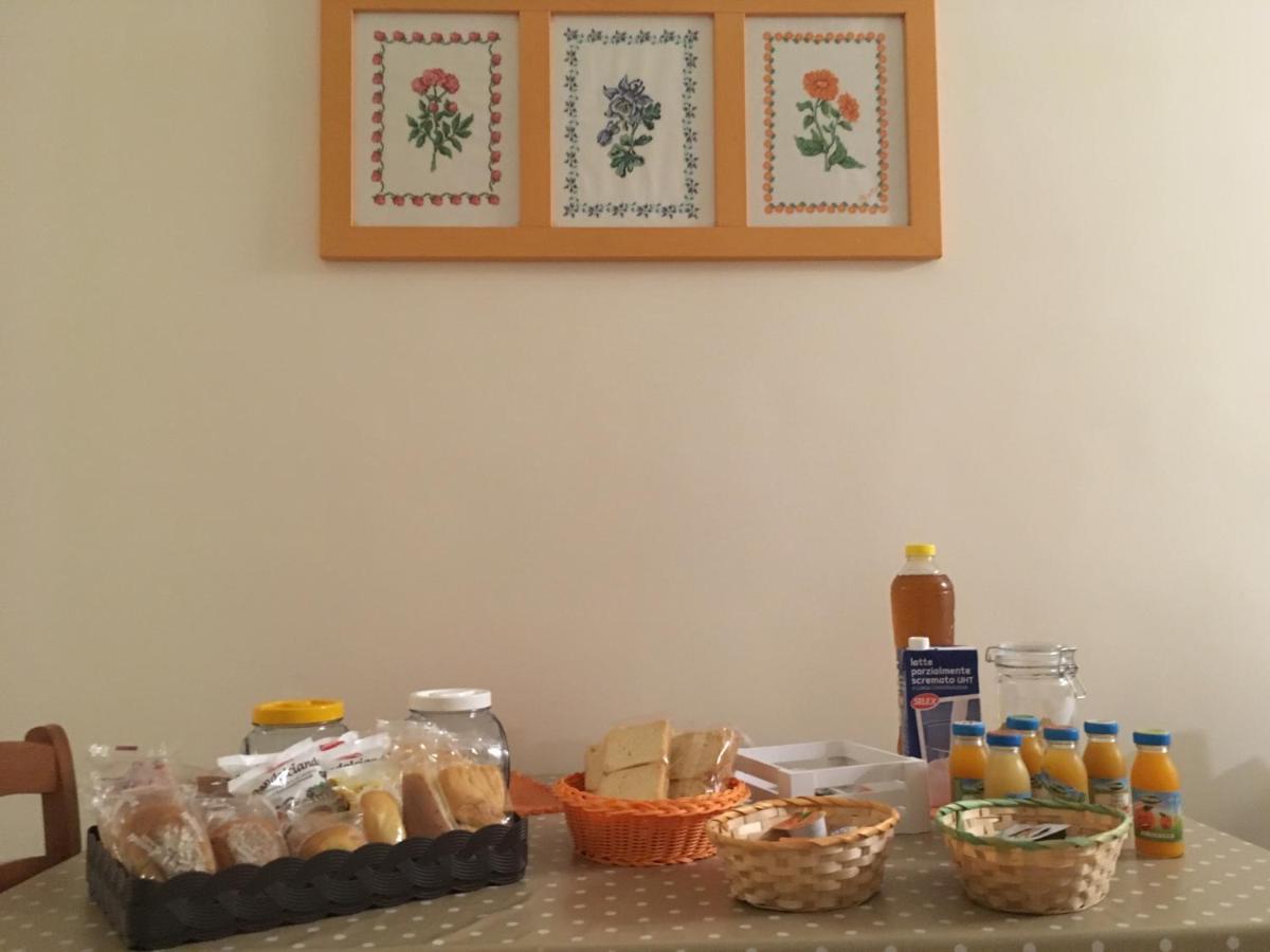 B&B Al Campanile Taranto Exterior photo