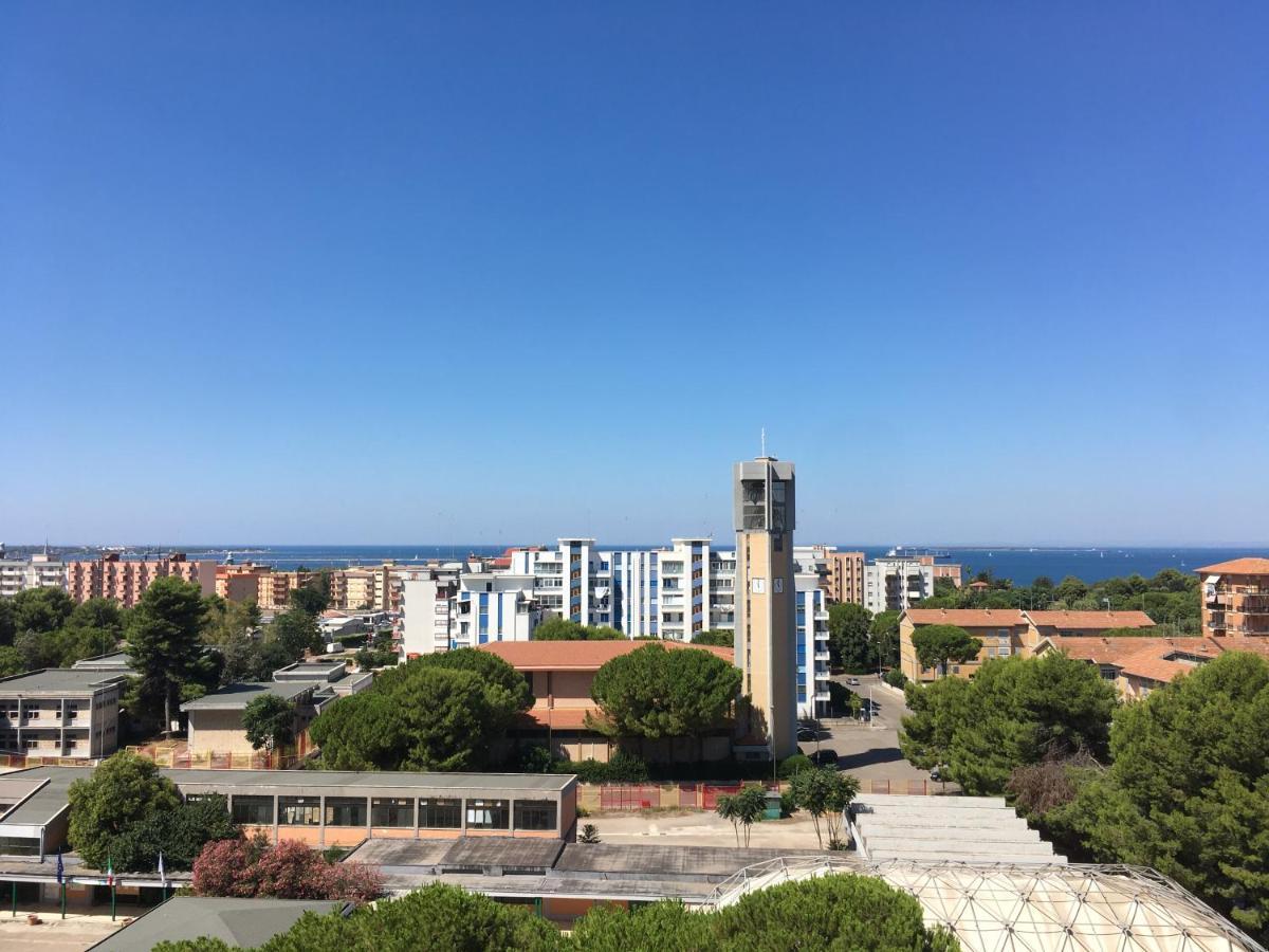 B&B Al Campanile Taranto Exterior photo